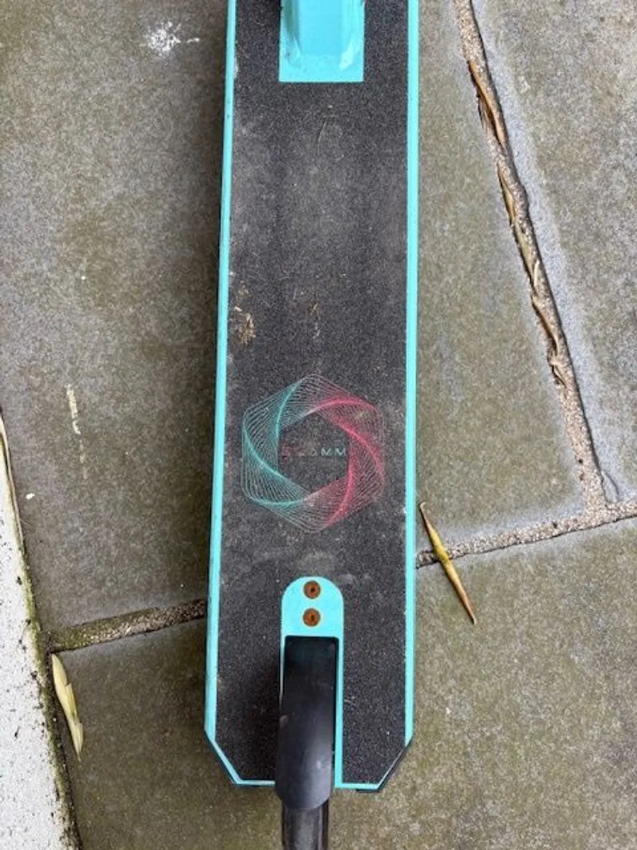 Slamm Stunt Scooter - Image 2