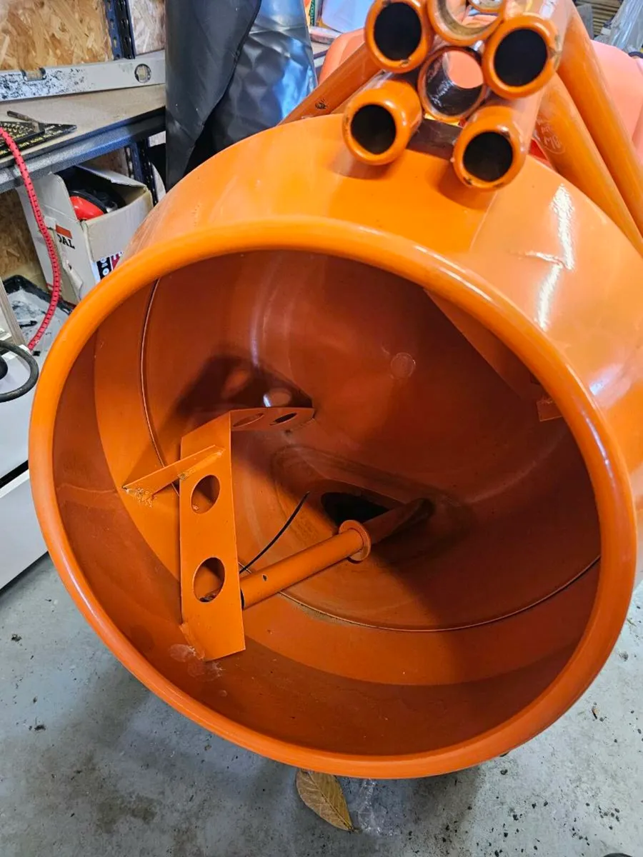 Cement mixer - Image 2