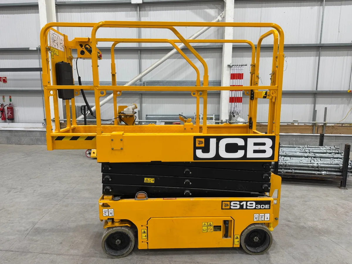 UNRESERVED 2022 JCB S1930 ELECTRIC SCISSORS LIFT - Image 1