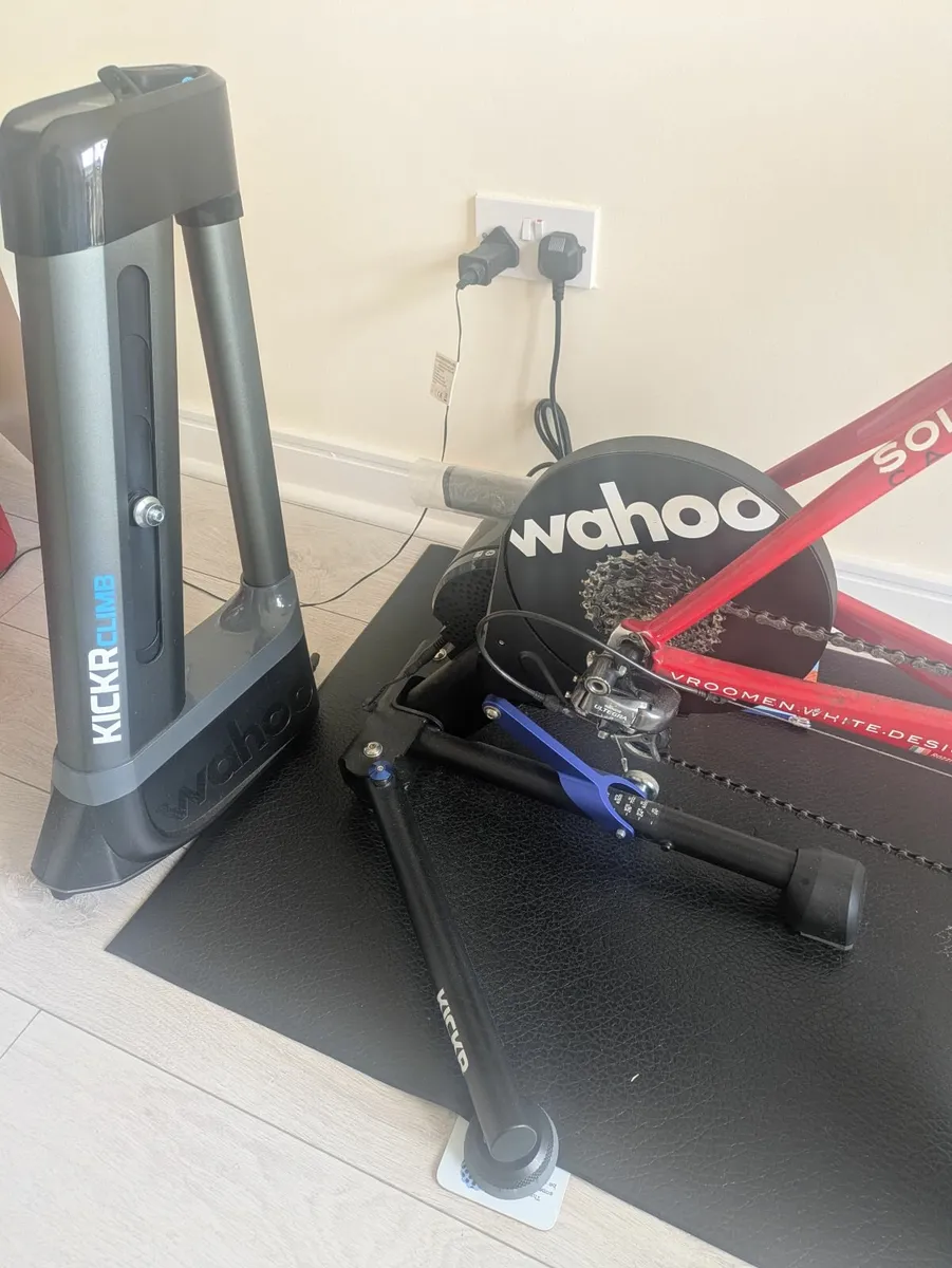 WAHOO - kickr V5 & kick climb