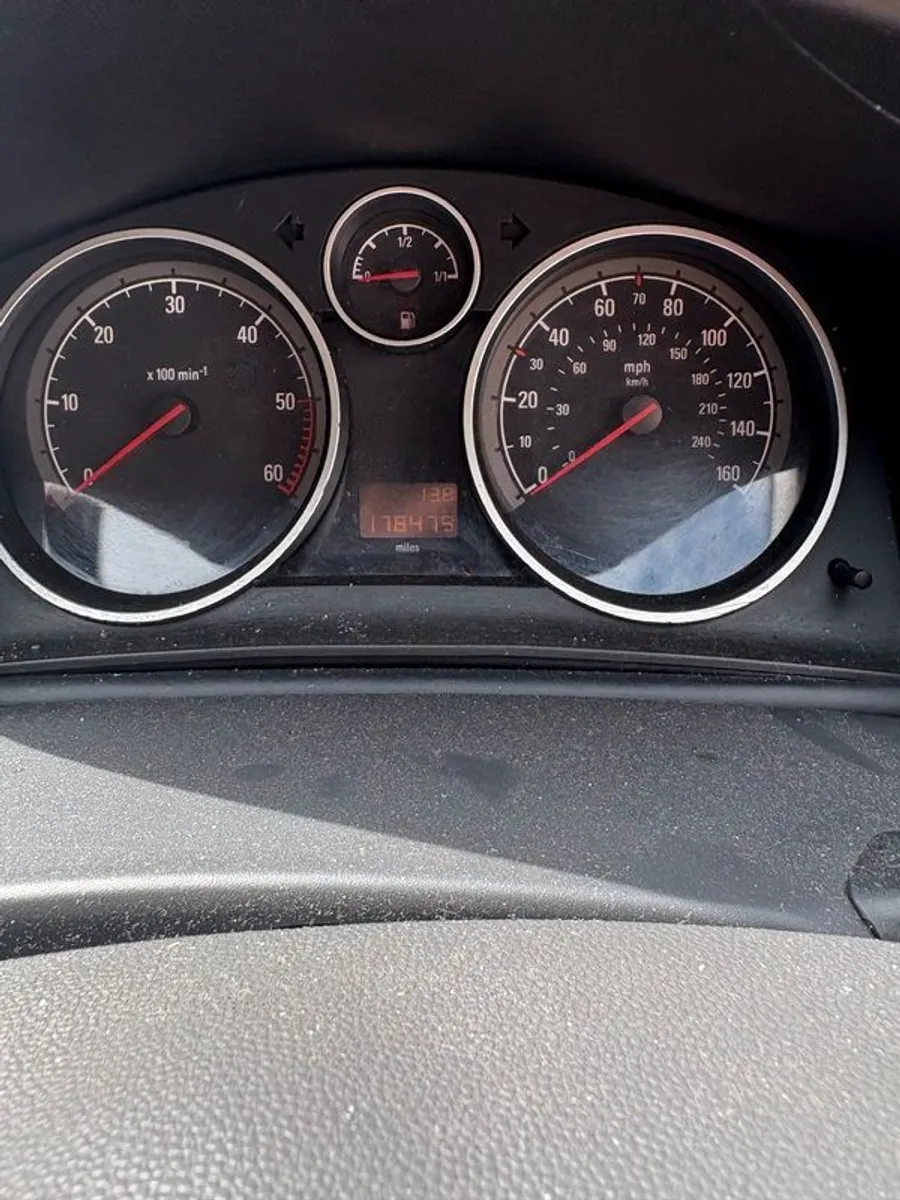 2009 Vauxhall Astra - Image 3
