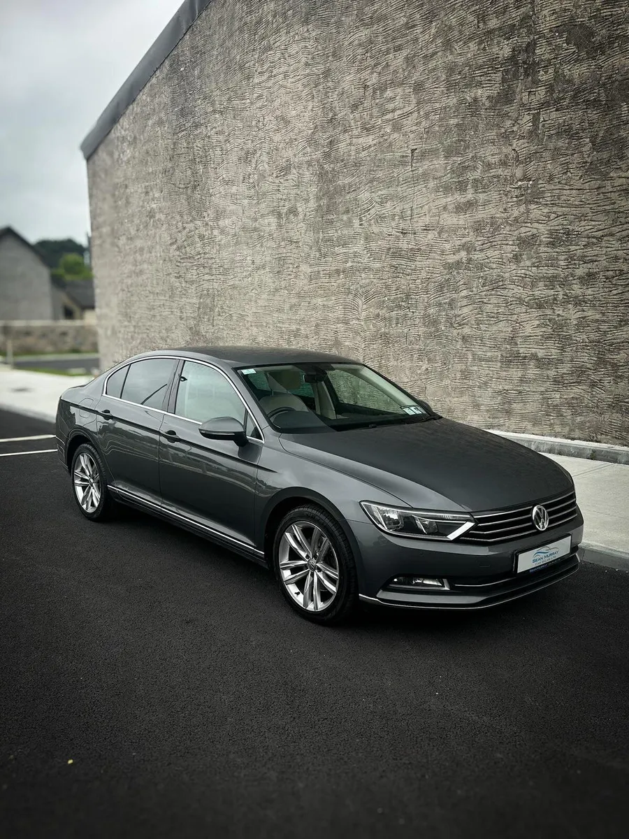 Volkswagen Passat 2015 - Image 1