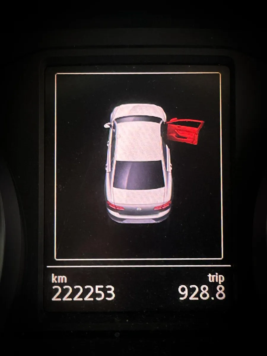 Volkswagen Passat 2015 - Image 4