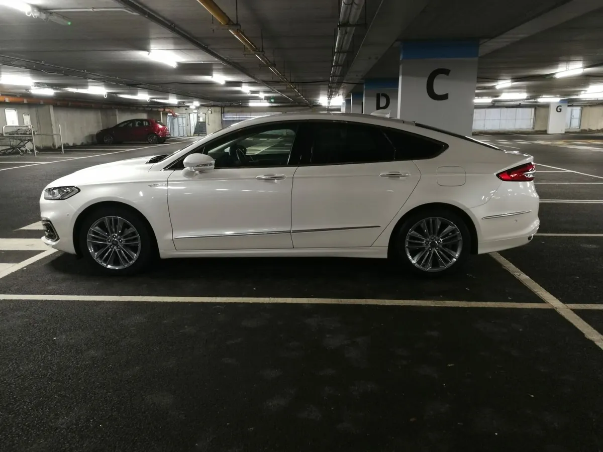 Motor Car - Image 2