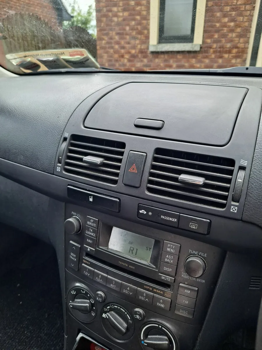 Toyota Avensis 2008 - Image 2