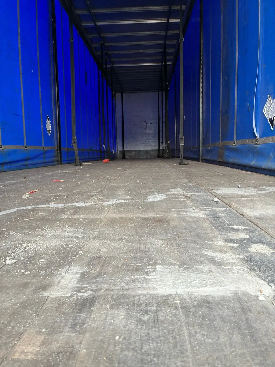 Curtainside trailers - Image 4