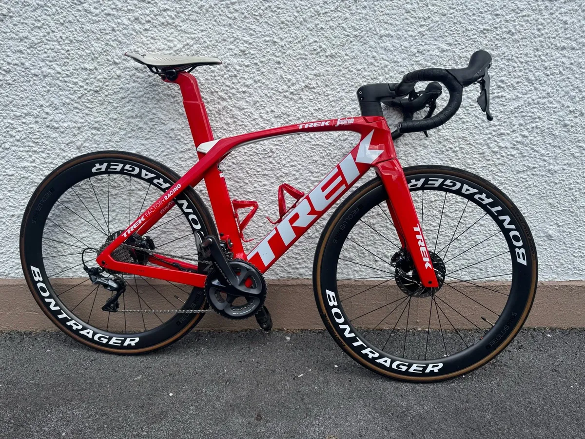 Trek Madone SLR 6 54” - Image 1