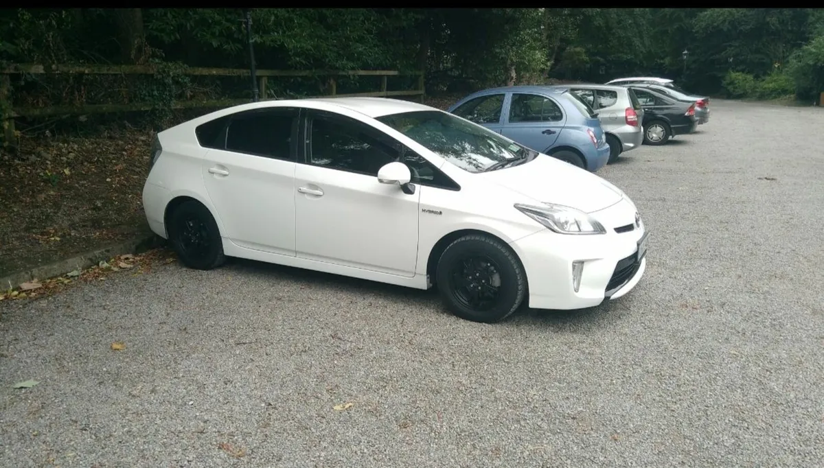 Toyota Prius 2013 - Image 1