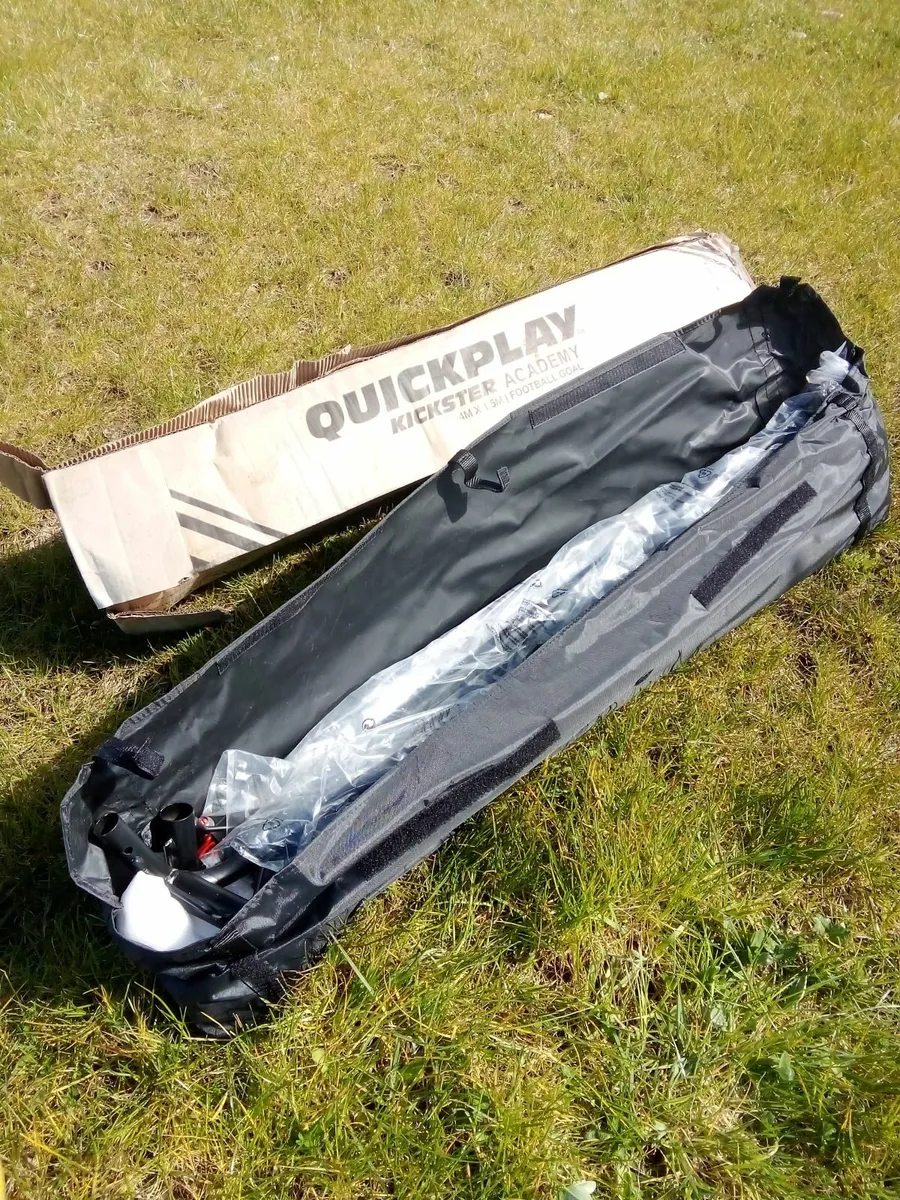 4 x 1.5 metre football soccer goal - Image 2