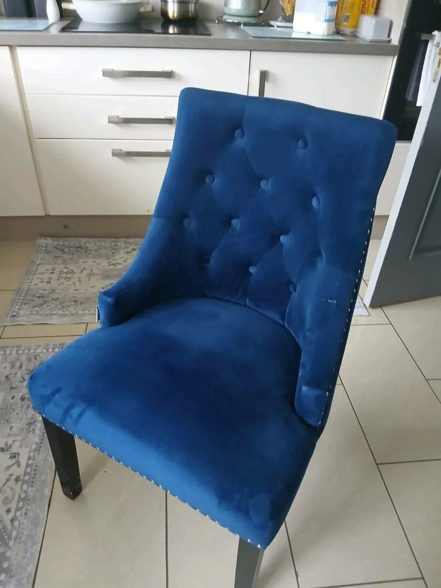 X4 royal knocker back dinning room chairs - Image 4