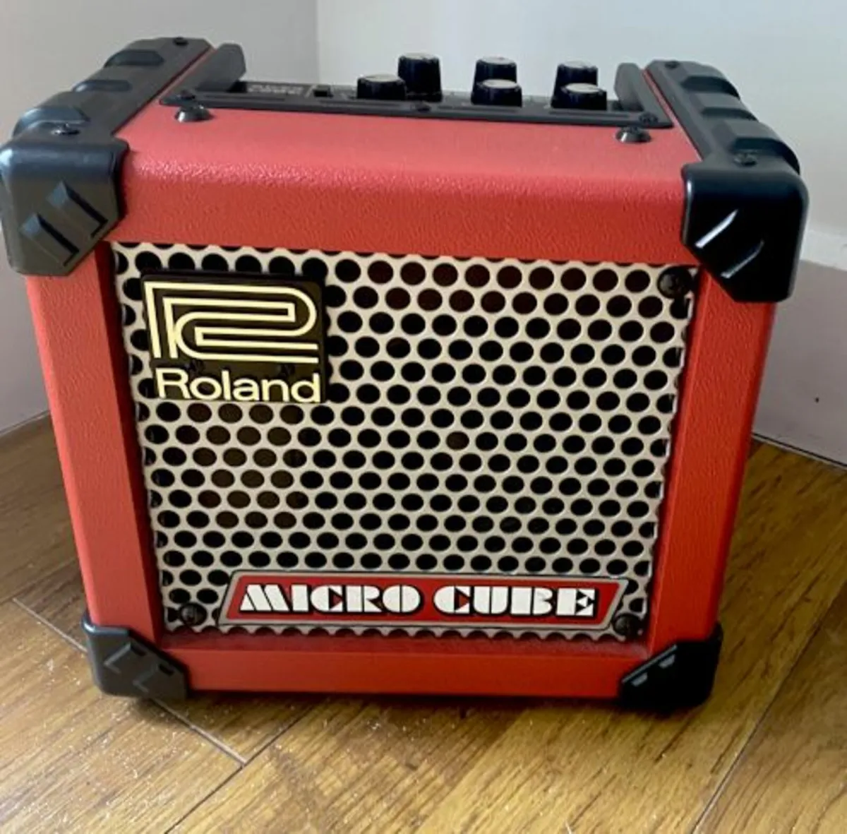 Roland Micro Cube Compact Amp - Image 1