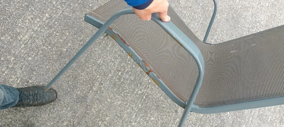 2 chairs - Image 2