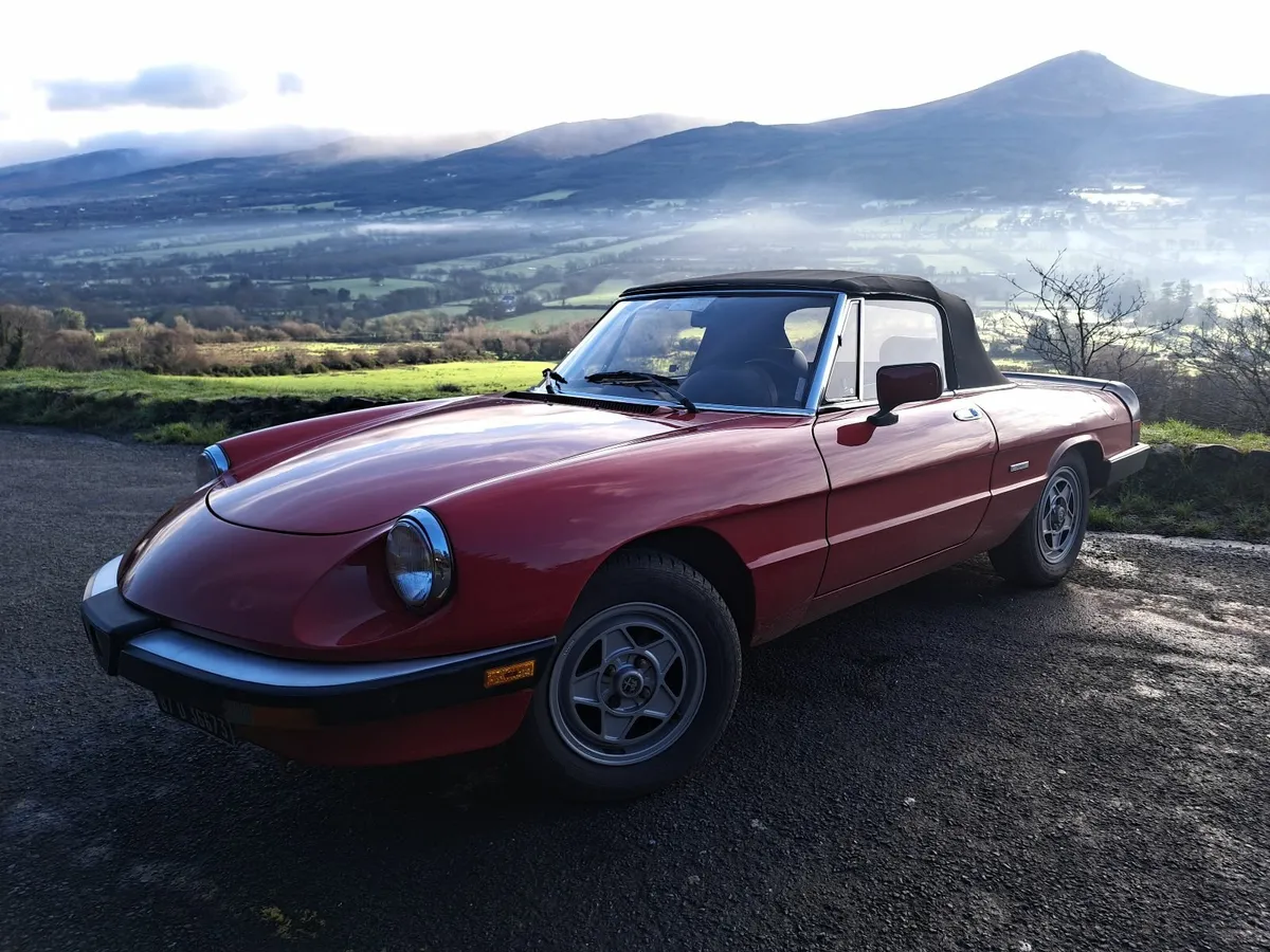 Alfa Romeo Spider 1987 - Image 1