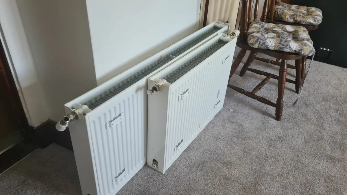 7 radiators - will sell separately - Image 3