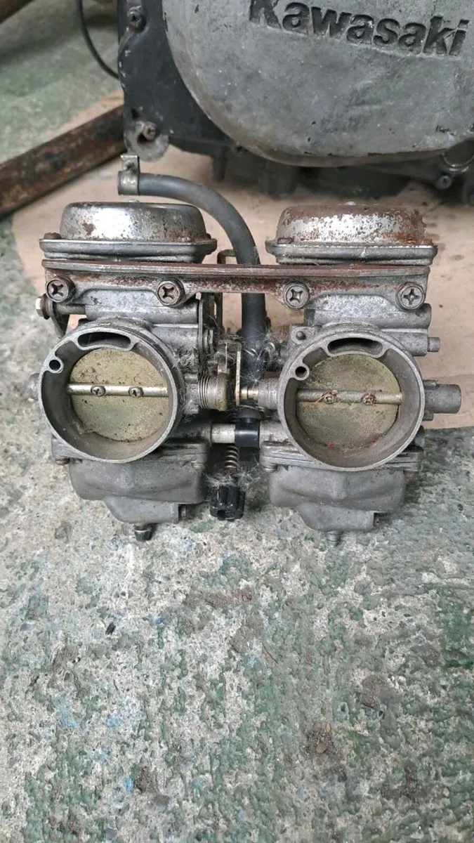 Kawasaki 440 LTD Engine - Image 4