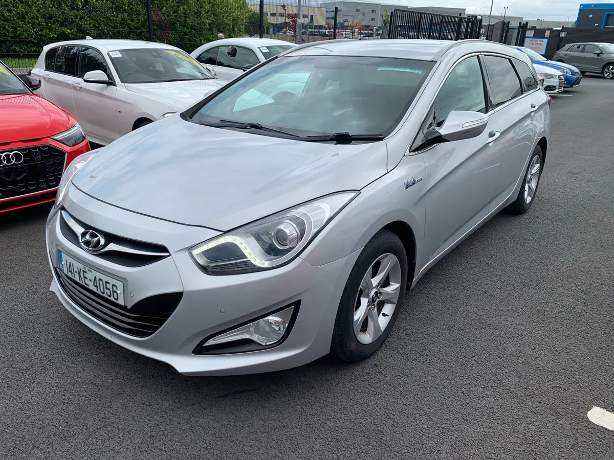 2014 Hyundai i40 diesel, Nctd 9/25, taxed 7/25 - Image 1