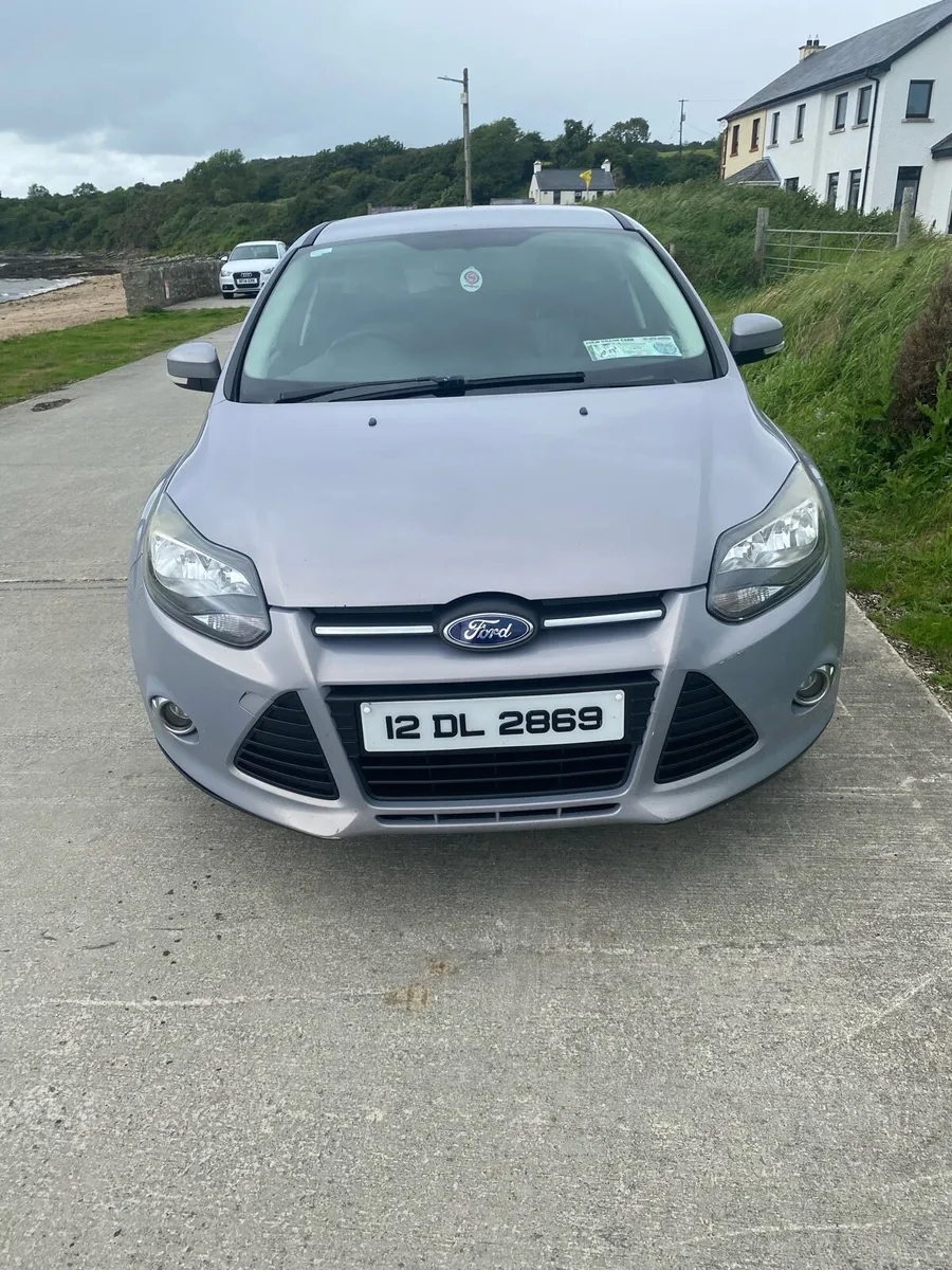 12 ford focus - Image 1