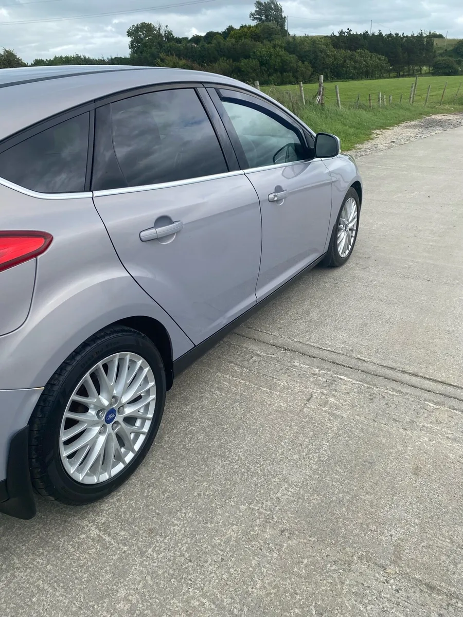 12 ford focus - Image 3