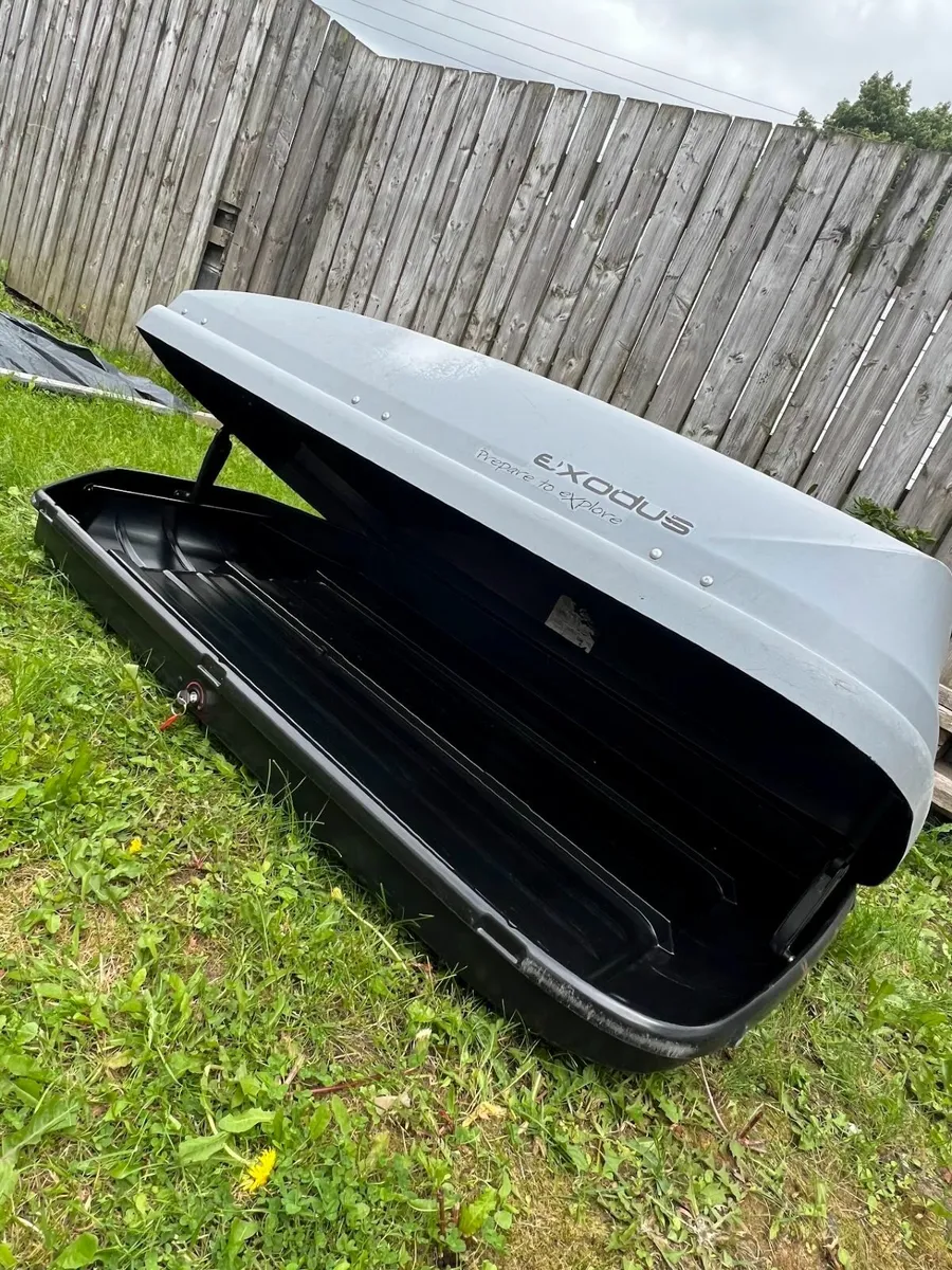 Exodus 420L Silver Rapid Click Attach Roof Box - Image 2