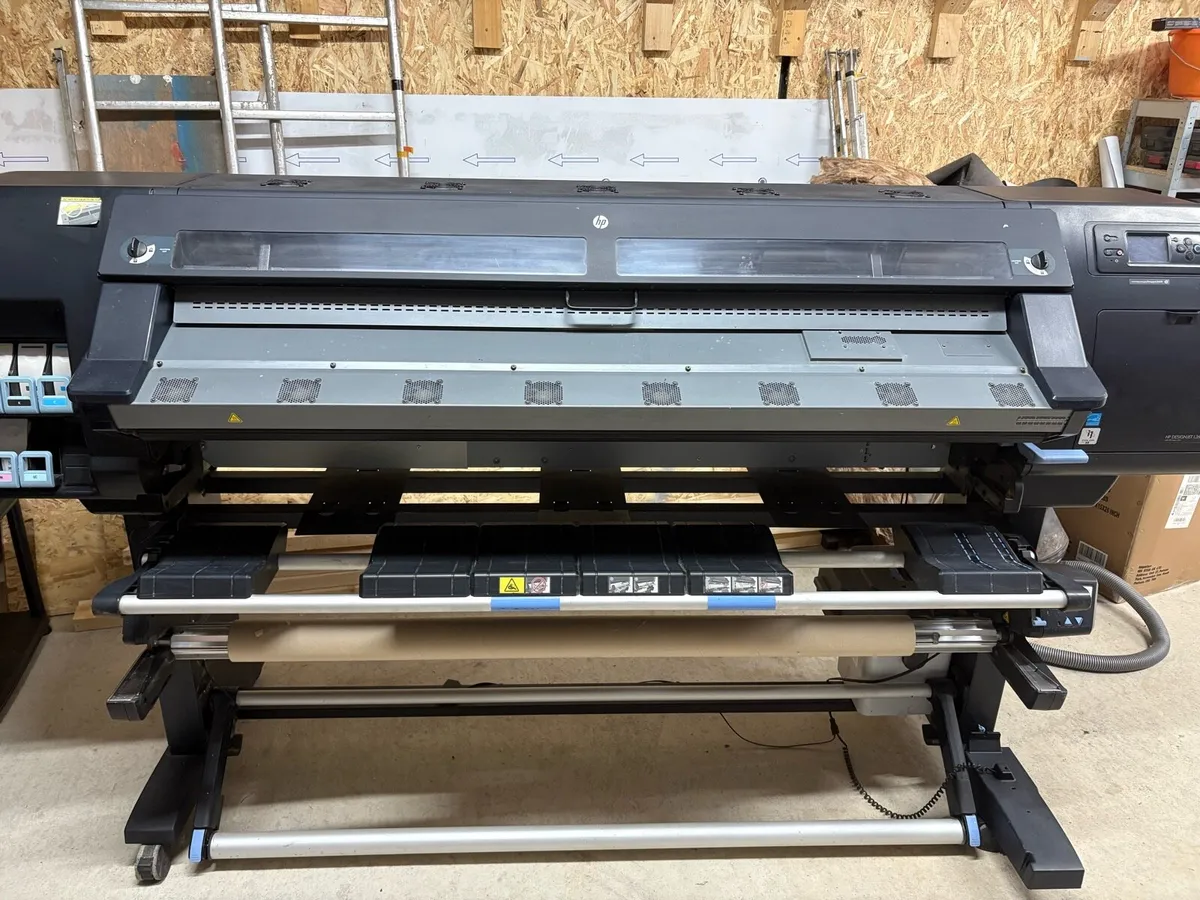 2x HP L26500 Latex printers and ink - Image 2