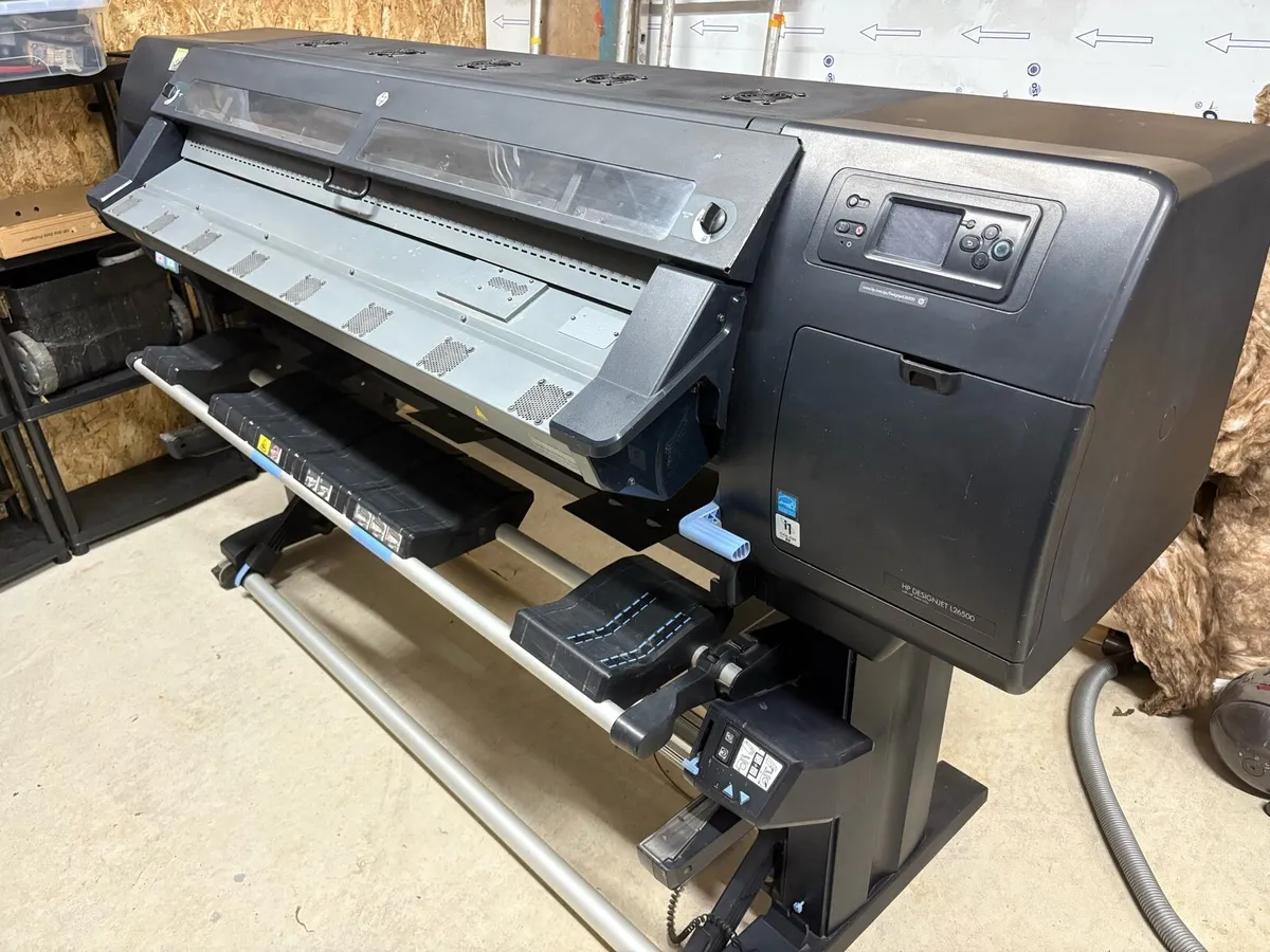2x HP L26500 Latex printers and ink - Image 4
