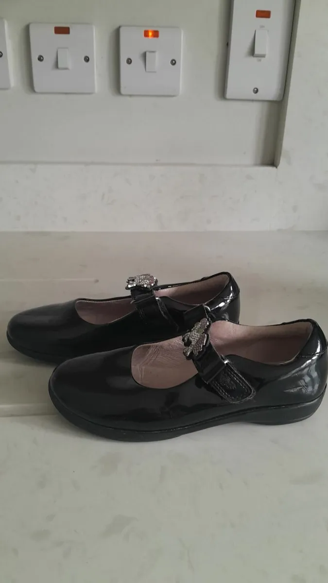 Lelli Kelly School shoes - Image 2