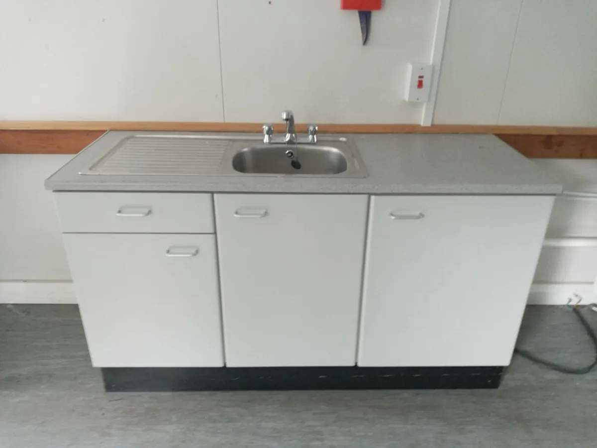 Delivery - Kitchen Unit with Sink / Taps - Image 1