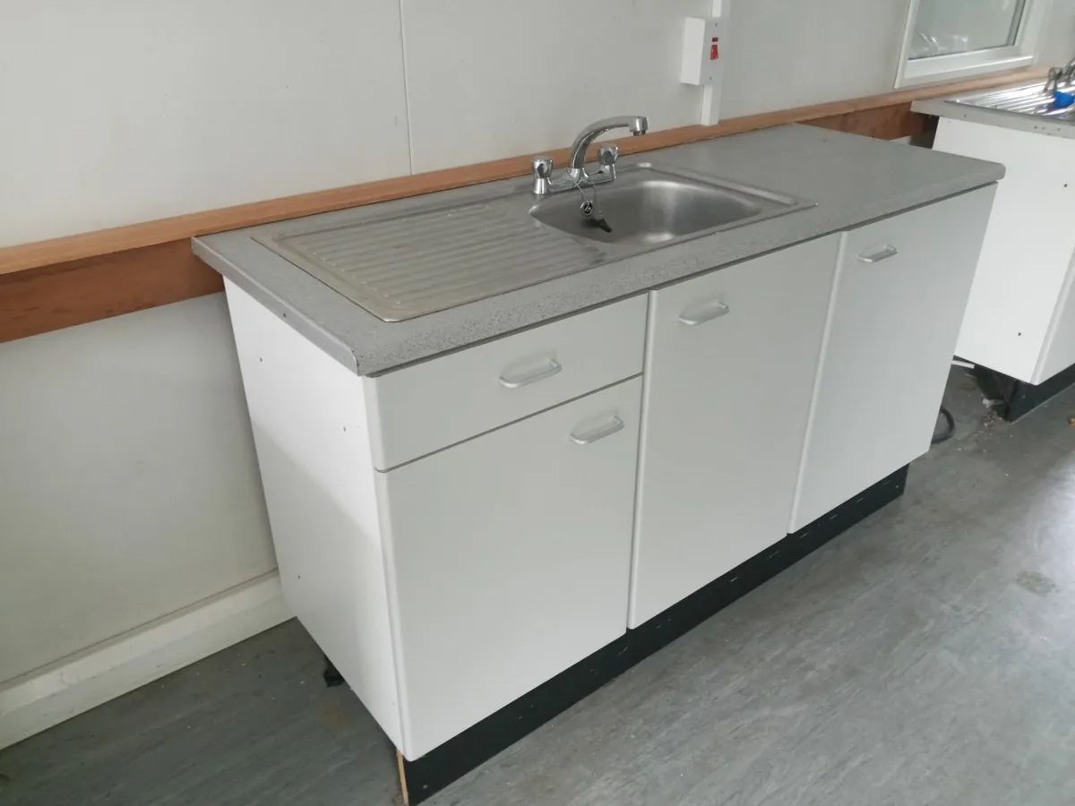 Delivery - Kitchen Unit with Sink / Taps - Image 4