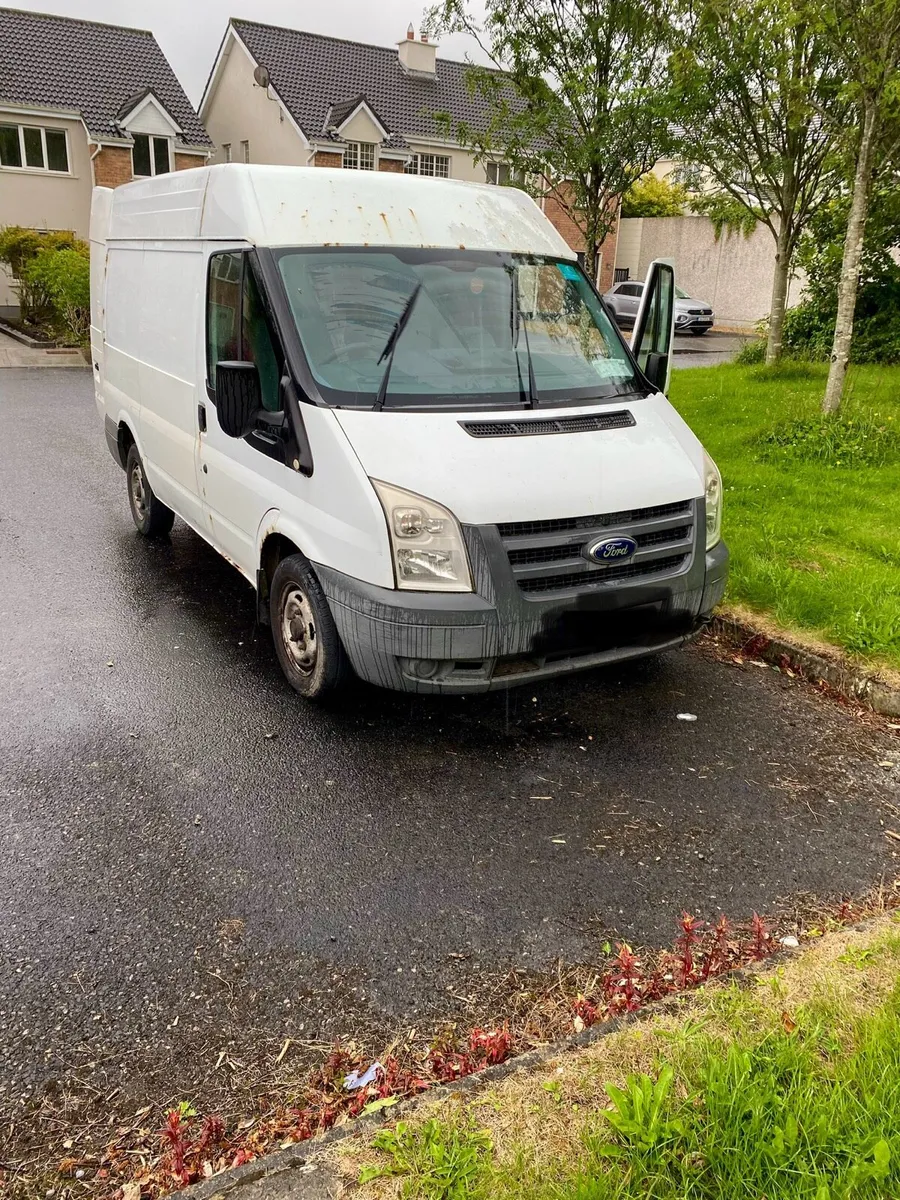 Commercial Van - Image 2