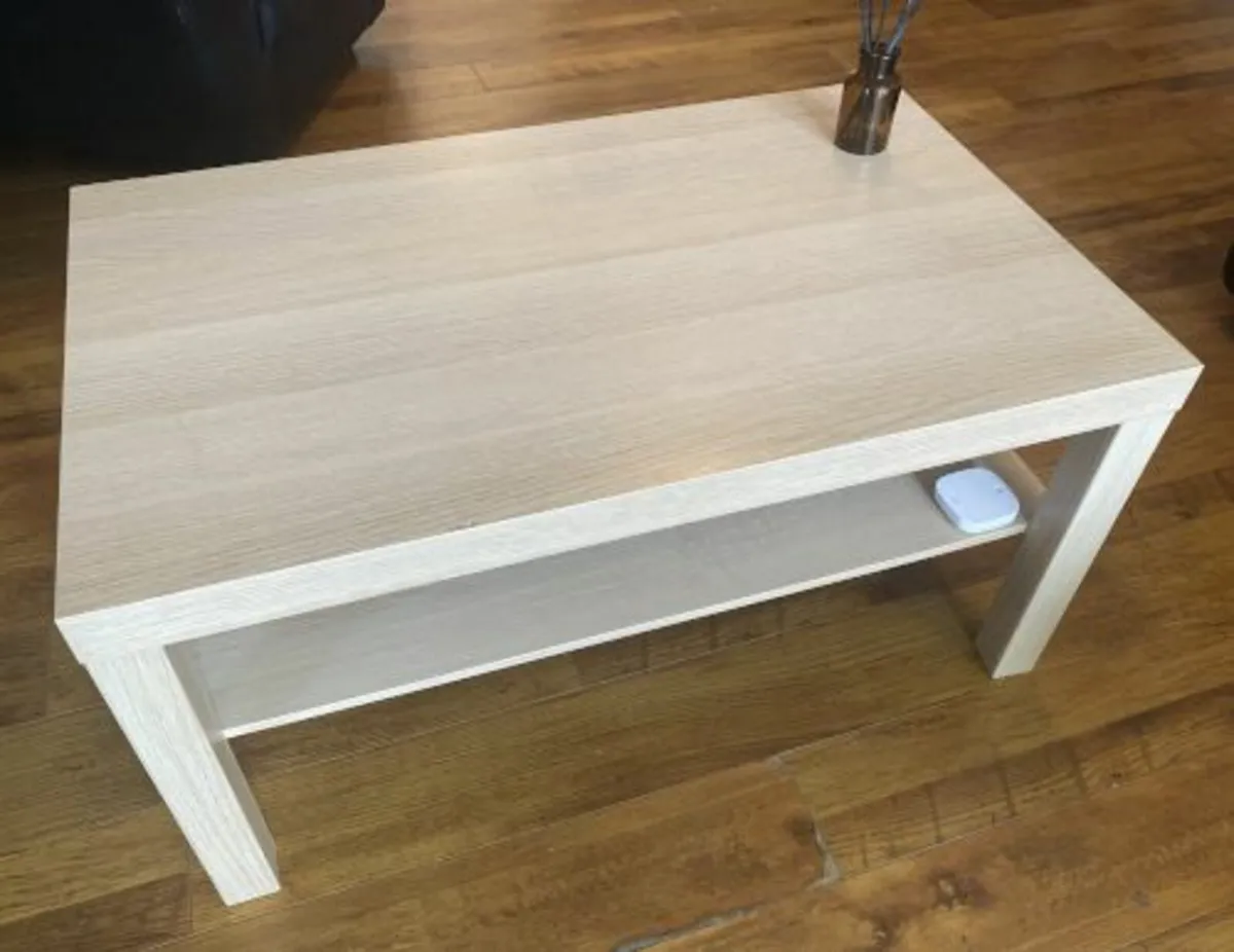 Coffee table, white stained oak effect - Image 1