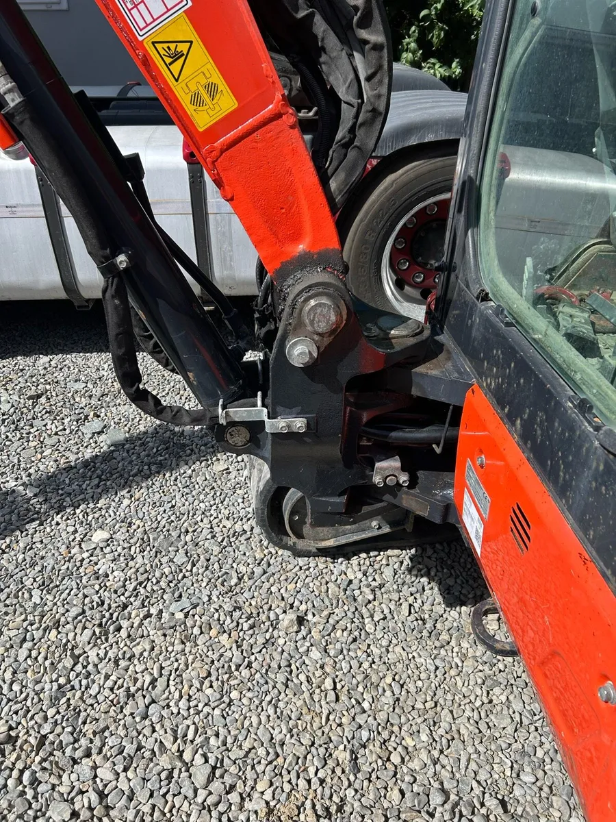 Excavator - Image 4