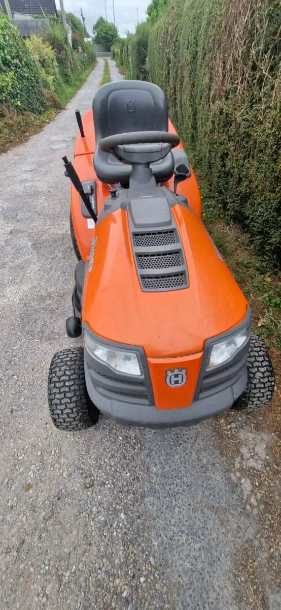 Husqvarna riden mower - Image 1