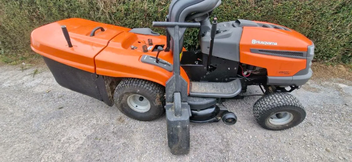 Husqvarna riden mower - Image 4