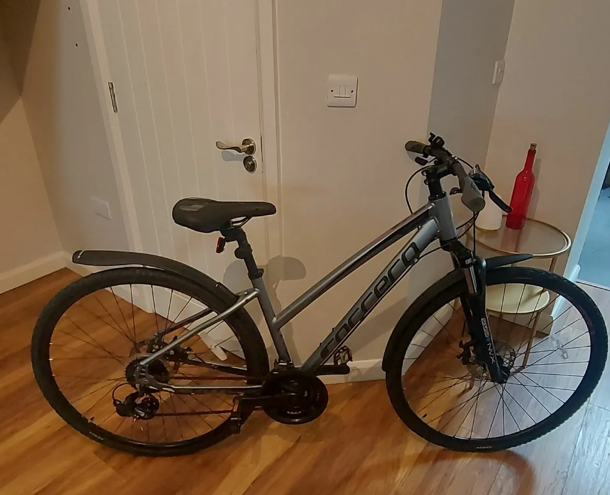 Bike like new - Image 1