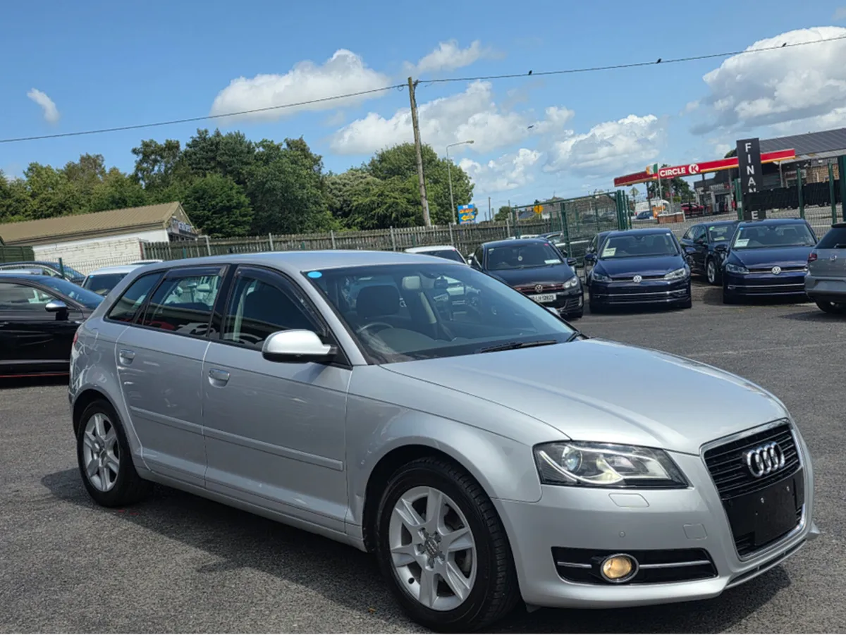 Audi A3 1.4 TFSI PARKING SENSORS - REVERSING CAMER - Image 2