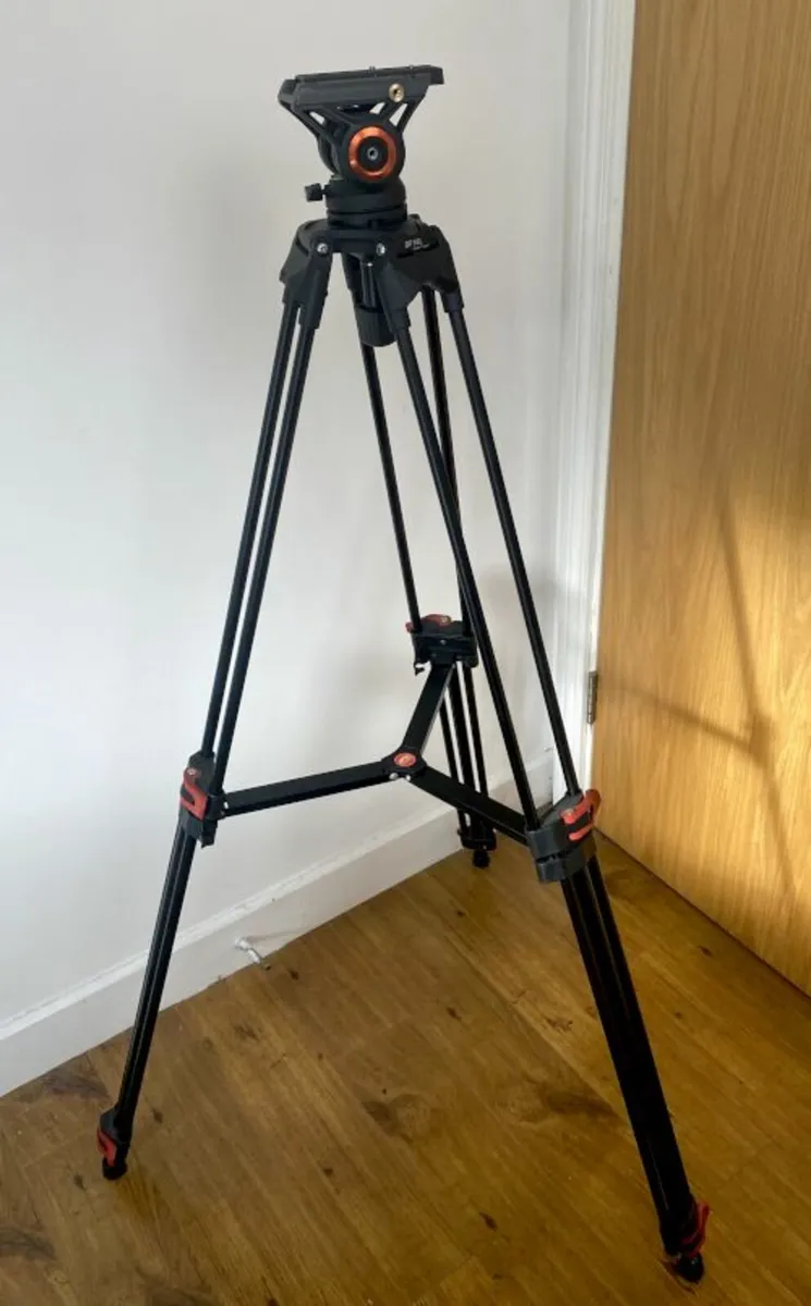 Professional Tripod COMAN BM120S - Image 4