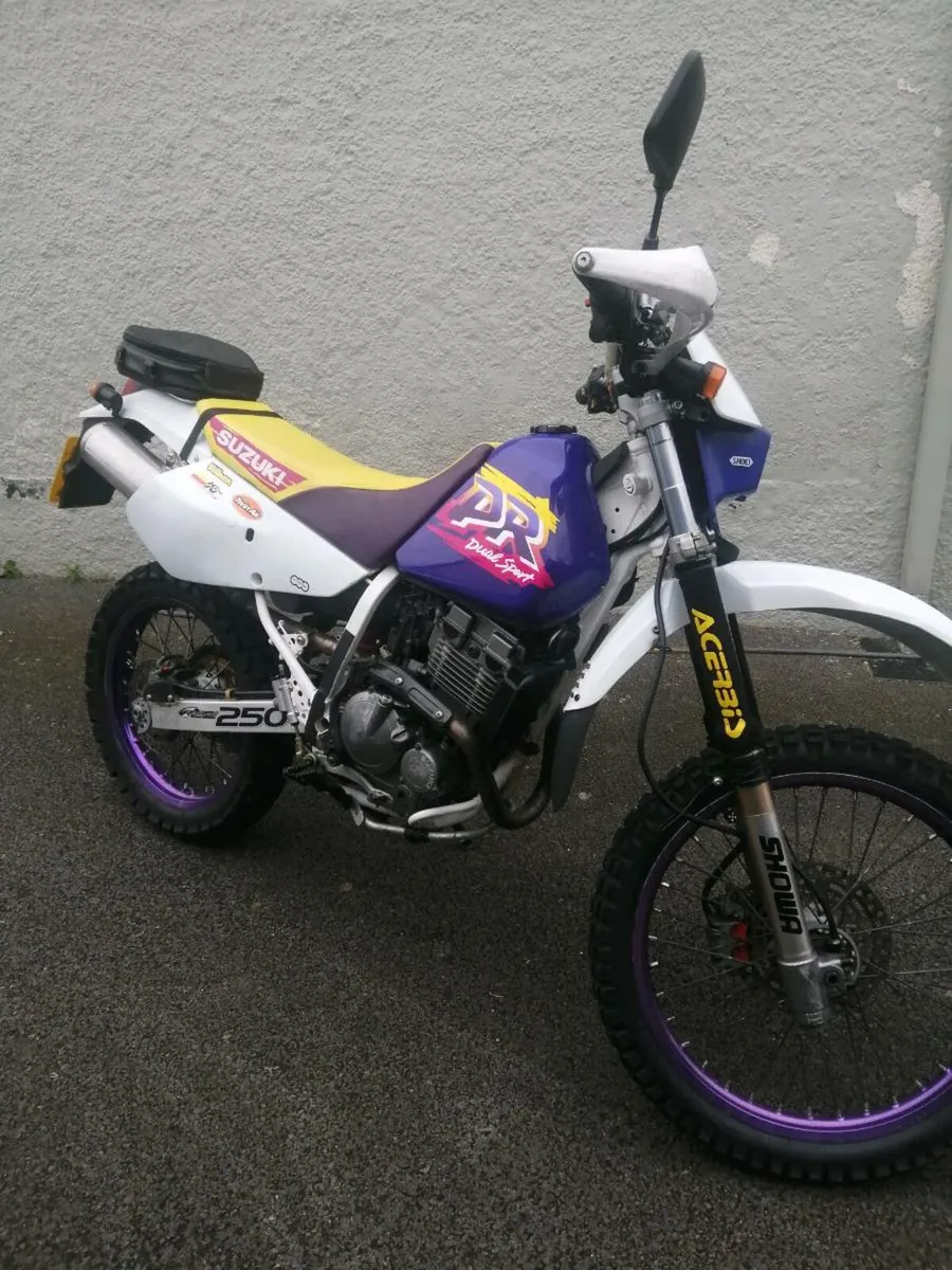 1999 suzuki dr250 electric and kick start - Image 1