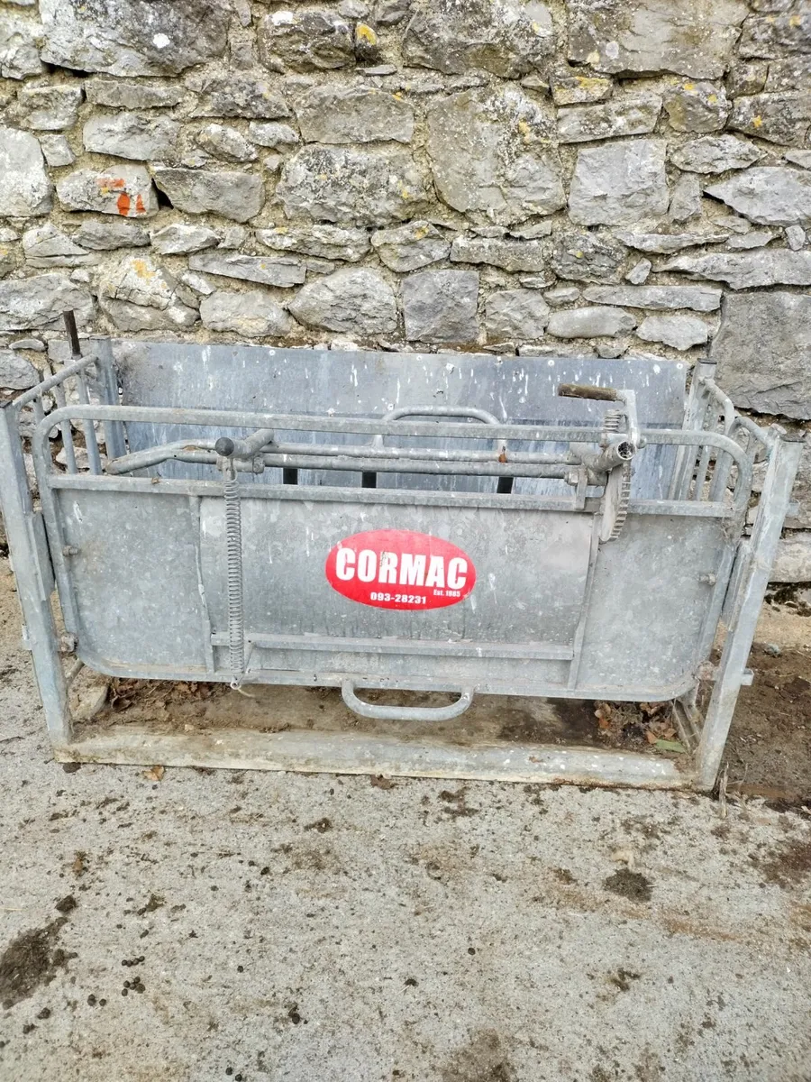 Turn over crate - Image 1