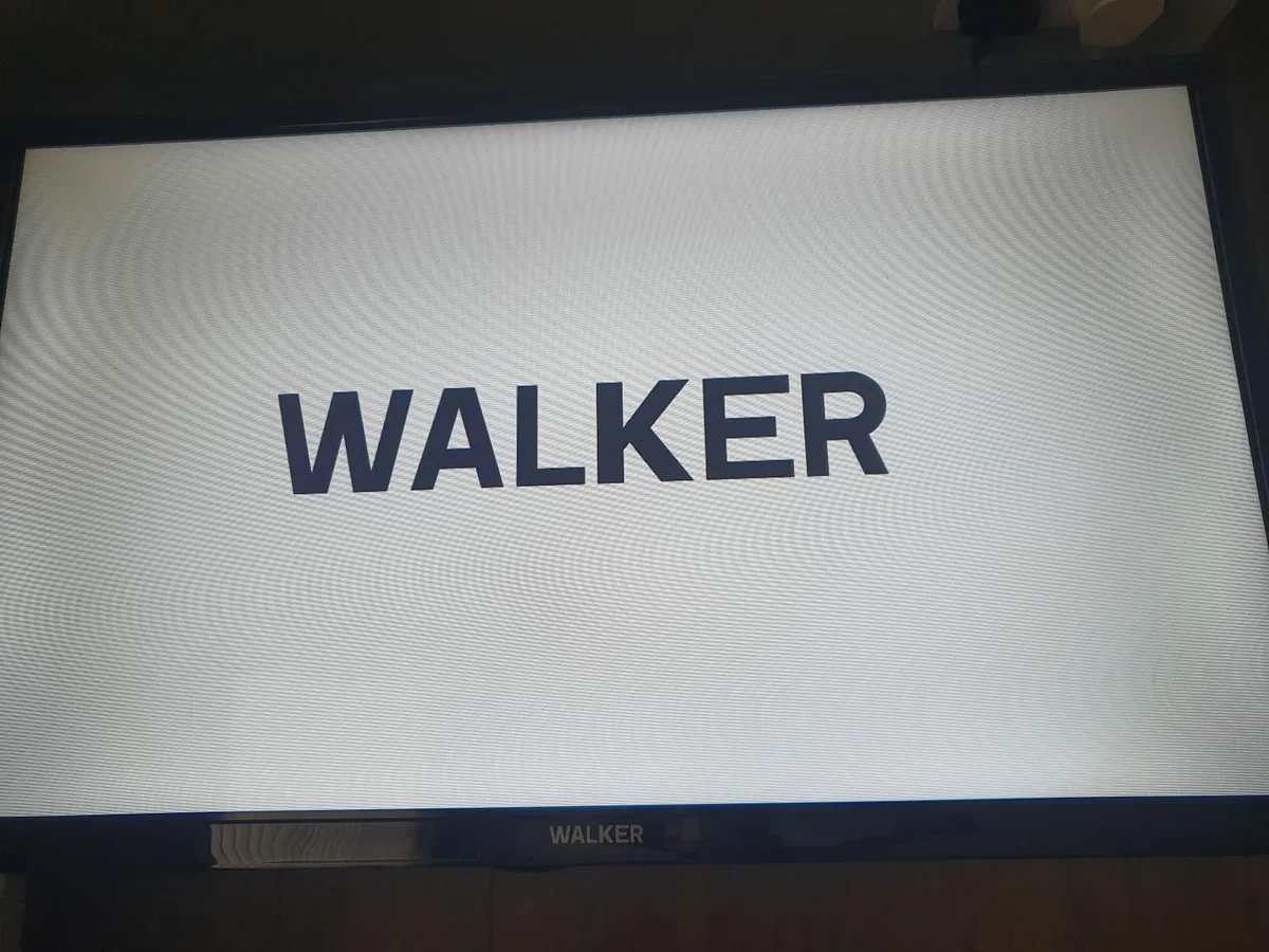 Walker 32Inch Smart TV. - Image 2