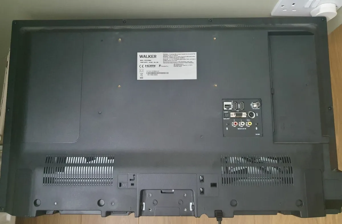 Walker 32Inch Smart TV. - Image 4