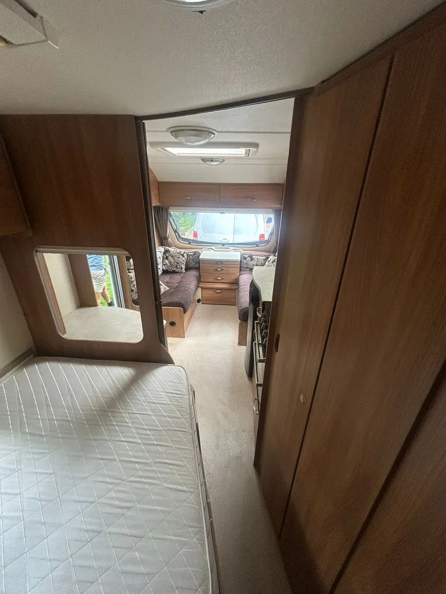 Swift 4 Berth Fixed Bed Caravan - Image 4