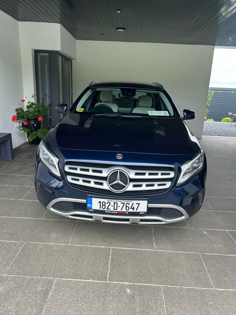Car - Image 1