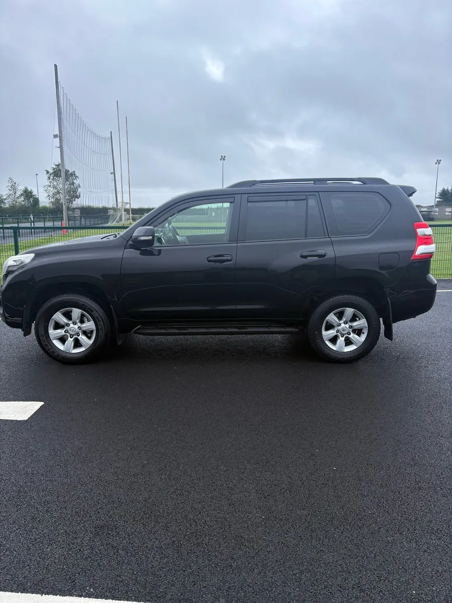 Toyota Land Cruiser - Image 4