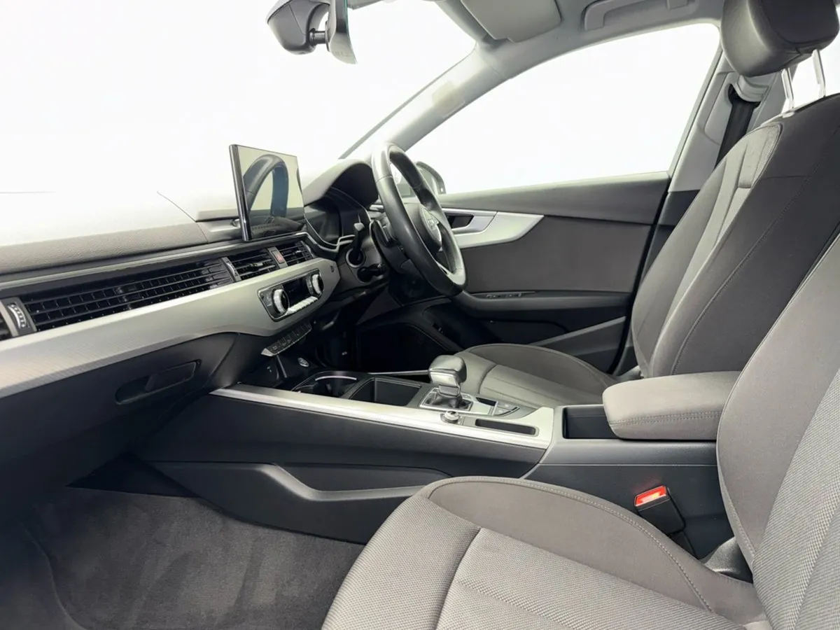 Audi A4 35 TDI SE Auto  just IN   95 P/W - Image 4