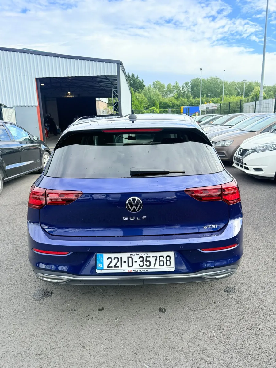 Volkswagen Golf - Image 11