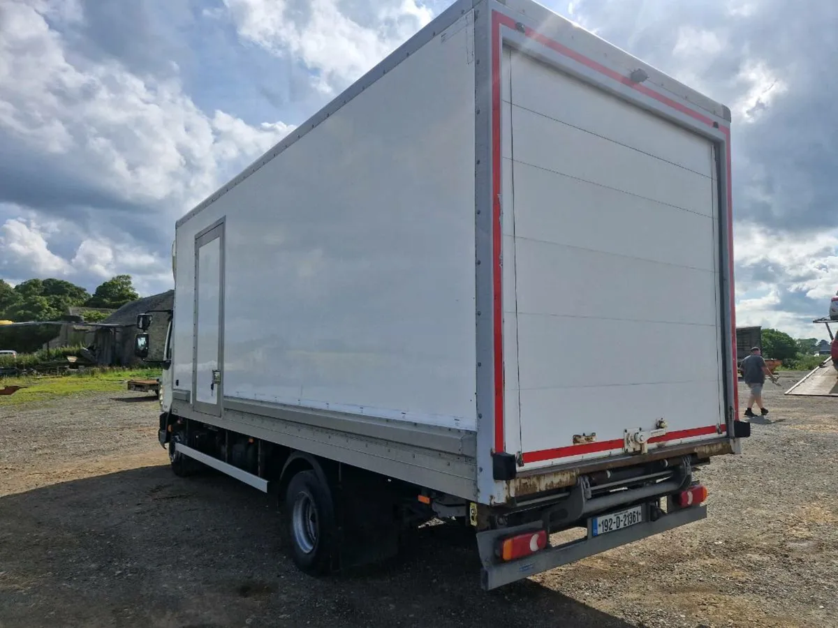 Box body wind kit tail lift - Image 2