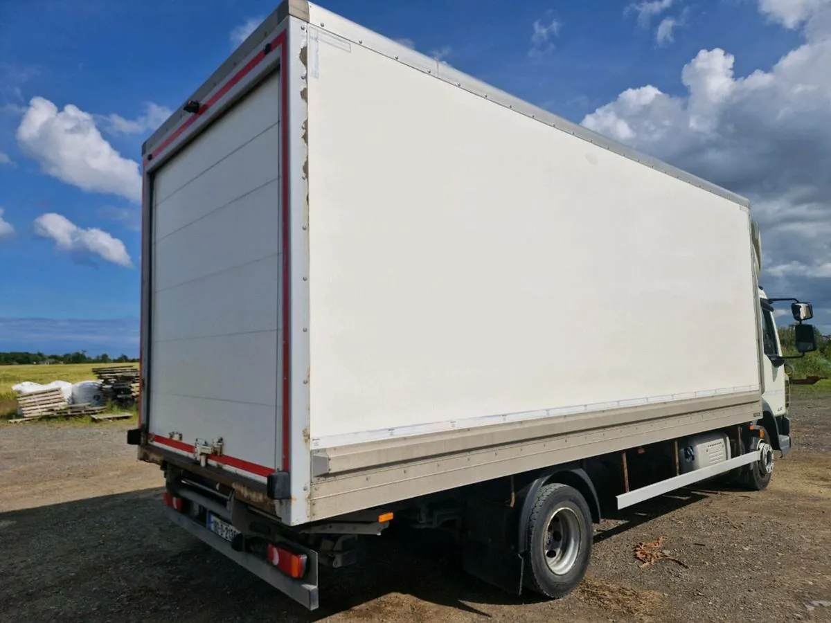 Box body wind kit tail lift - Image 3