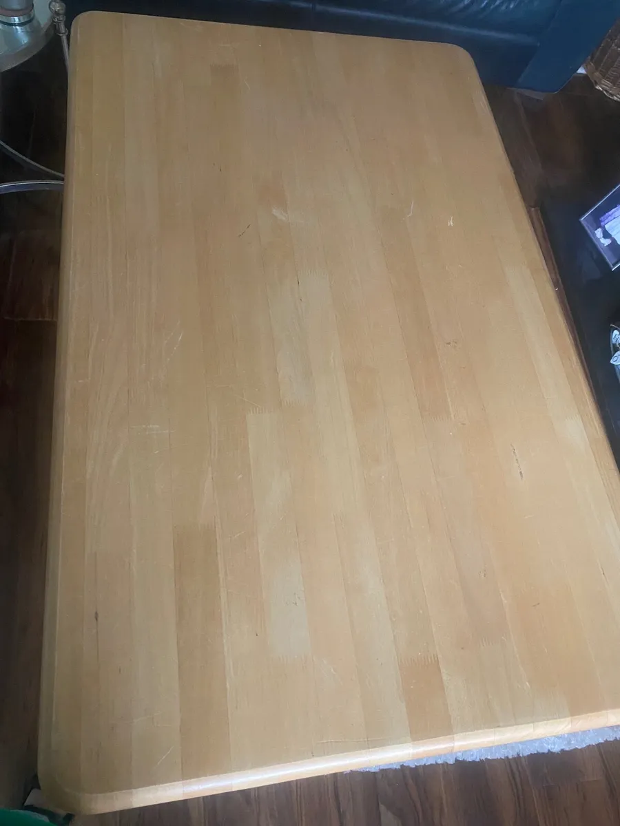 Table for sale - Image 1