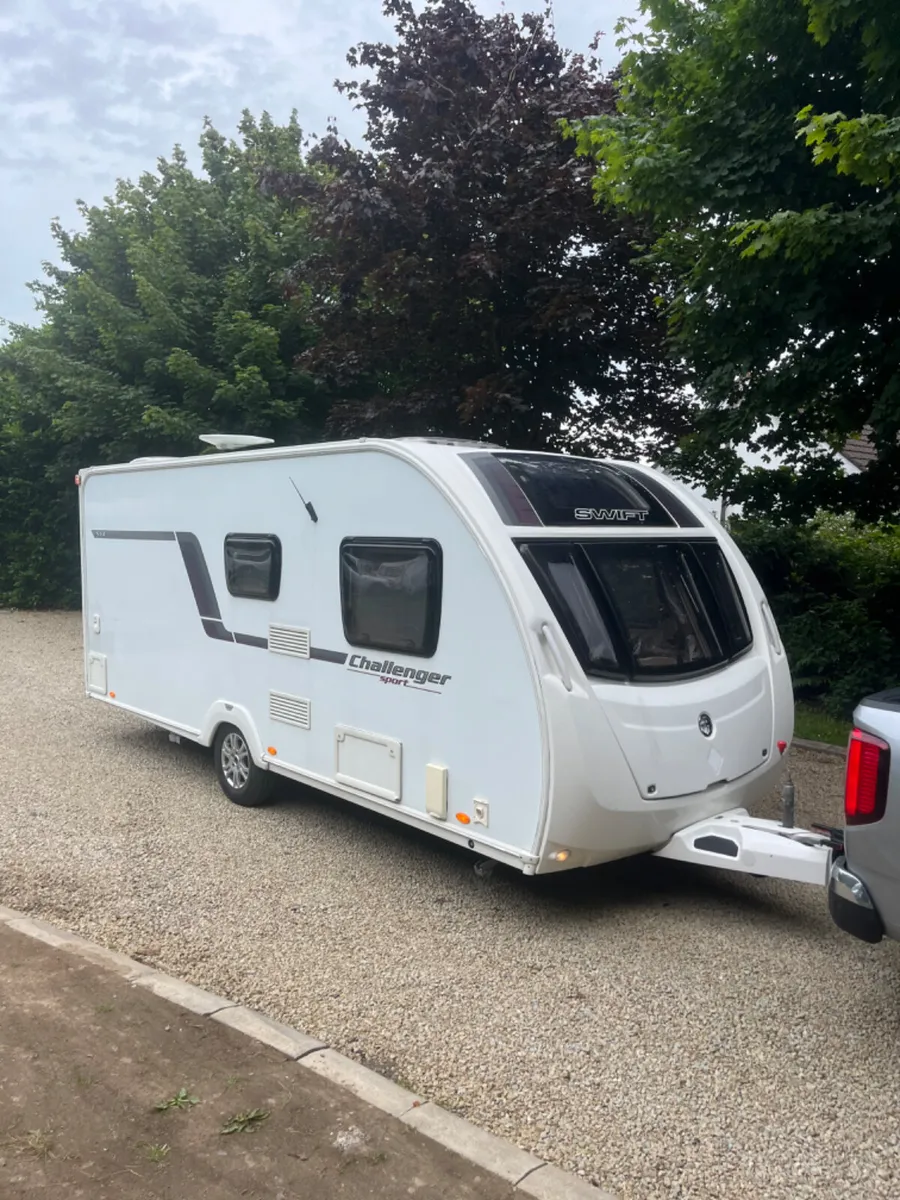 Swift 4 Berth Fixed Bed Caravan For Sale - Image 2