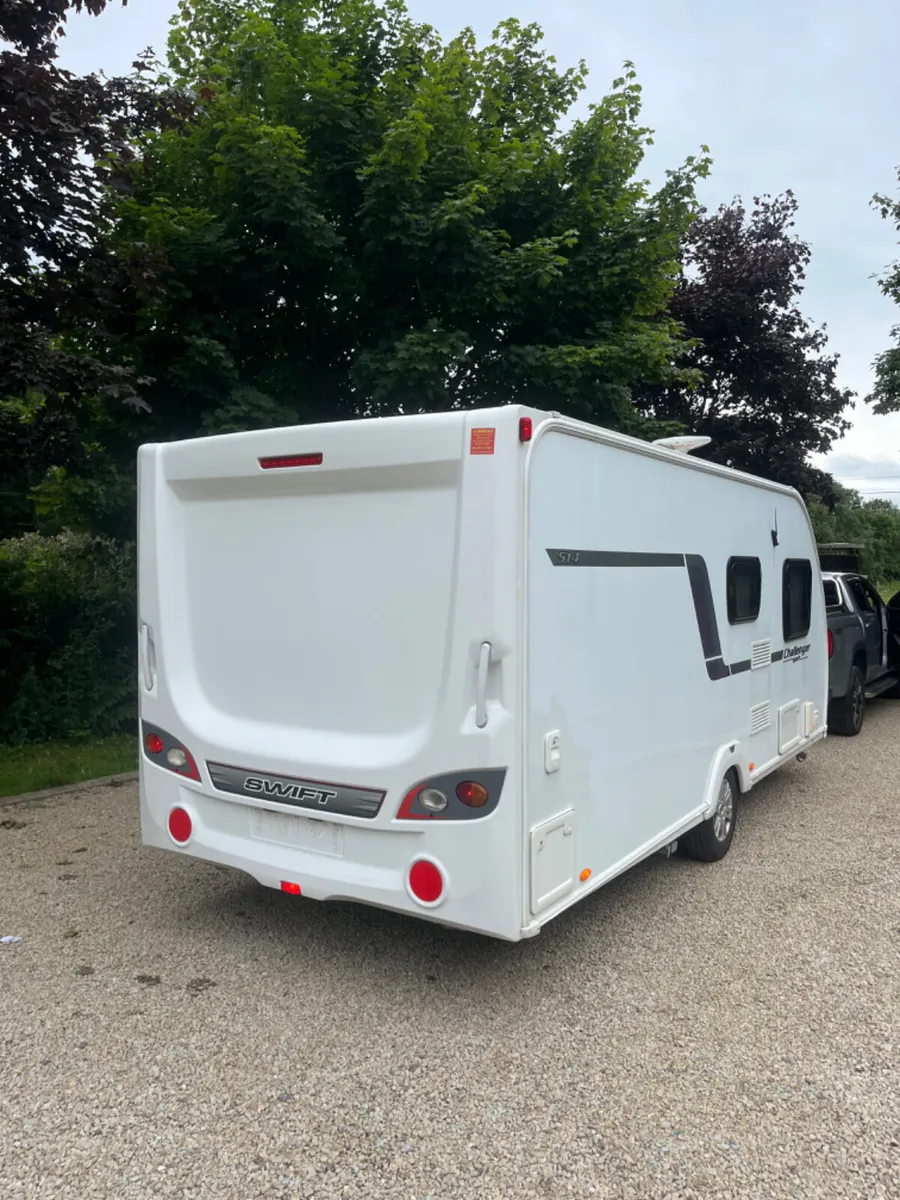 Swift 4 Berth Fixed Bed Caravan For Sale - Image 3